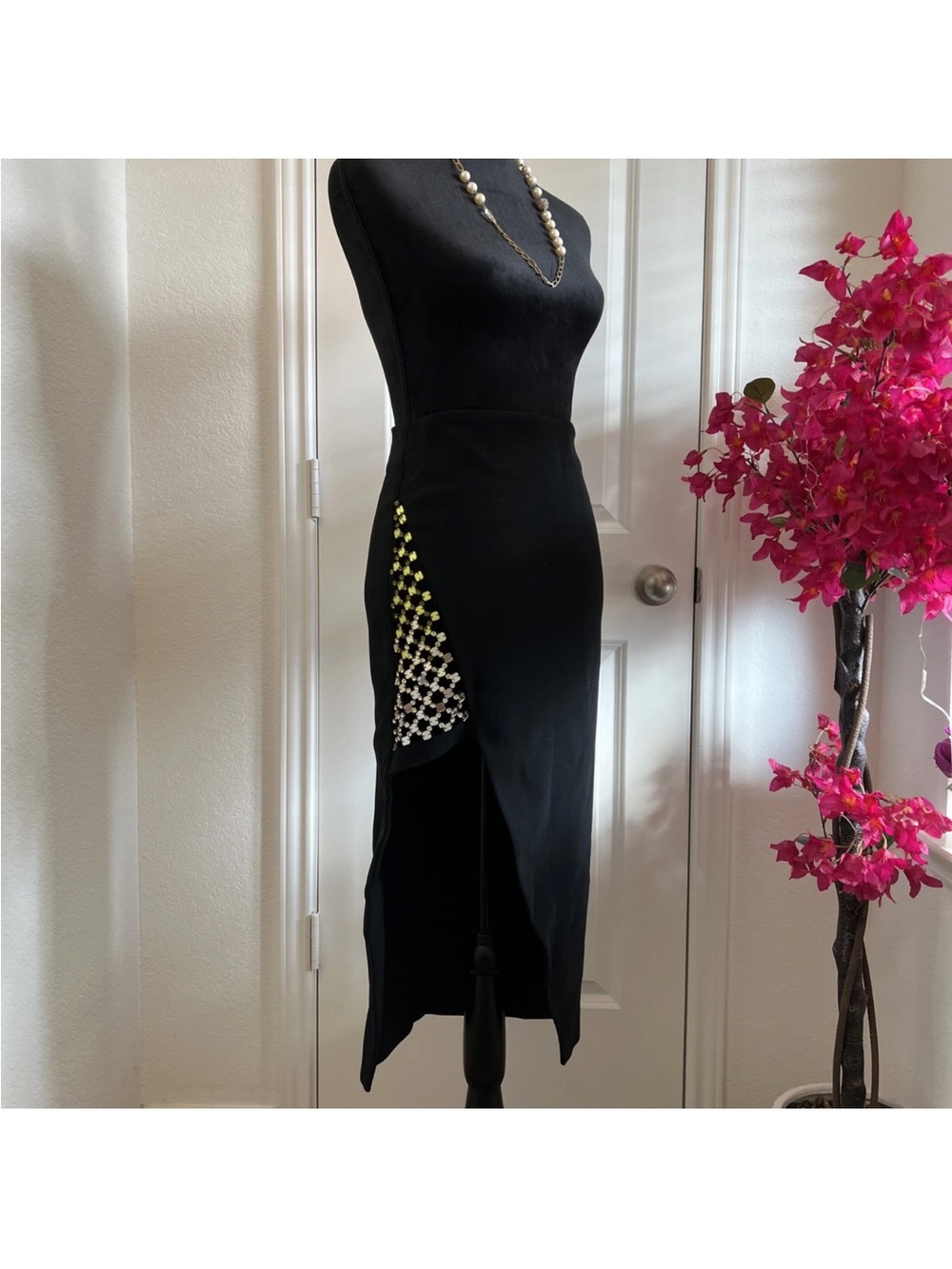 Black Midi Skirt with Side Beaded Accent Sz S (item A54)